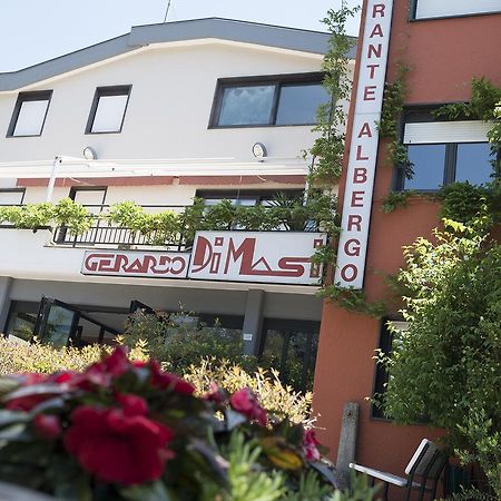Ristorante Albergo Gerardo Di Masi 카포셀레 외부 사진