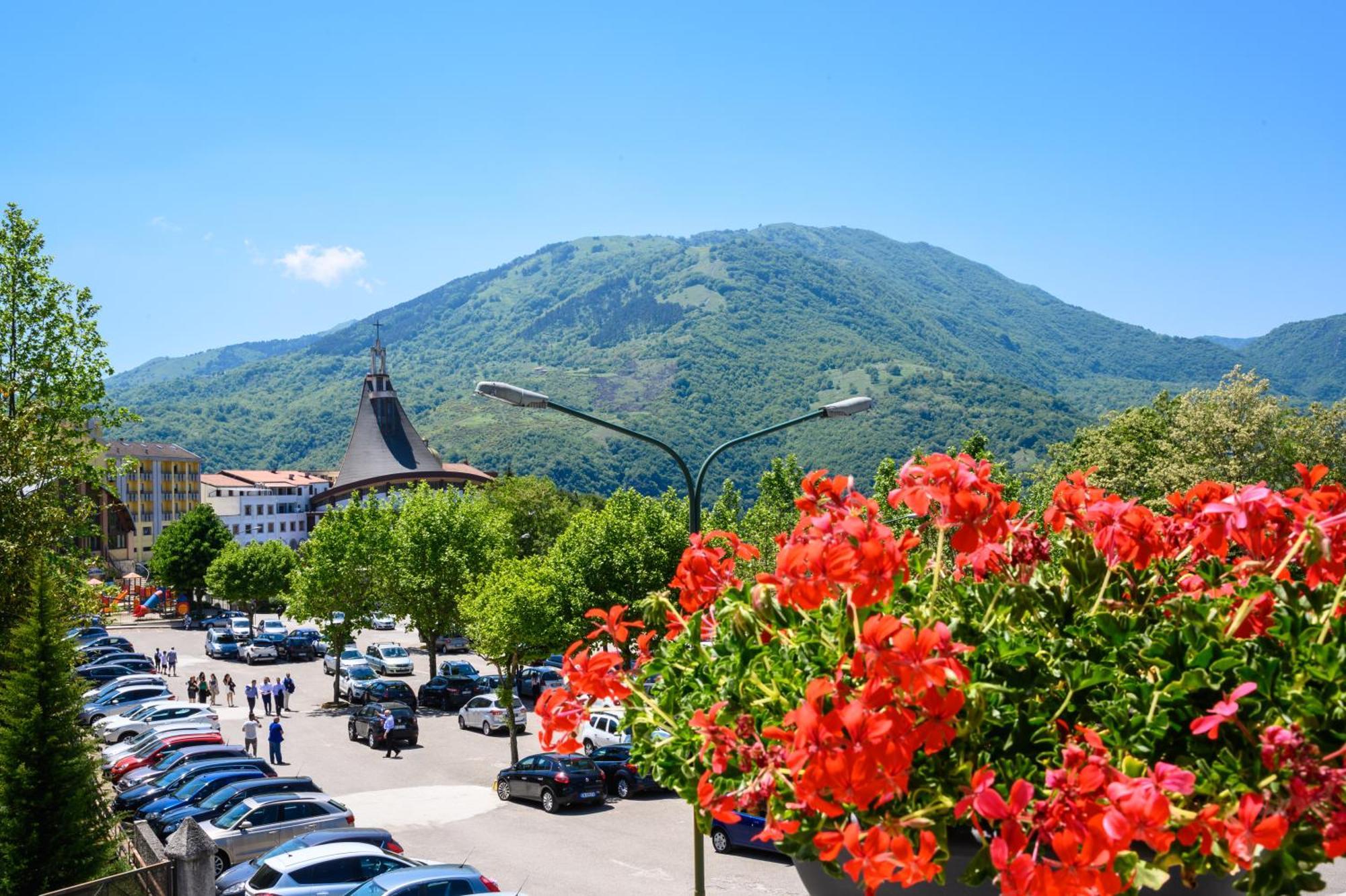 Ristorante Albergo Gerardo Di Masi 카포셀레 외부 사진