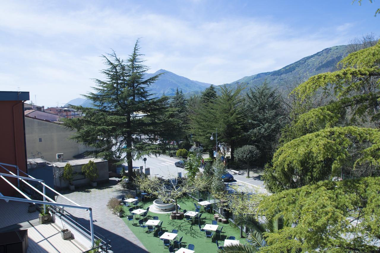 Ristorante Albergo Gerardo Di Masi 카포셀레 외부 사진