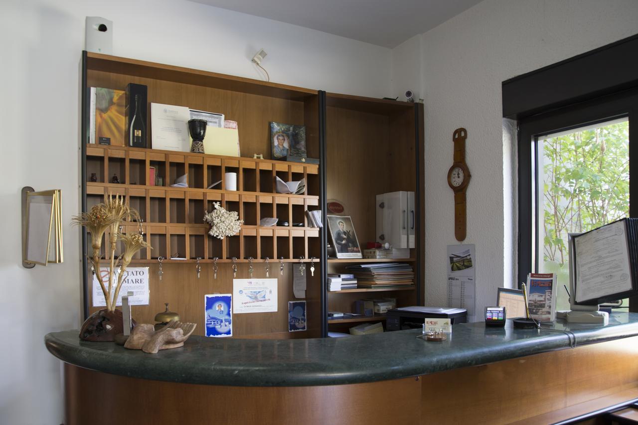 Ristorante Albergo Gerardo Di Masi 카포셀레 외부 사진