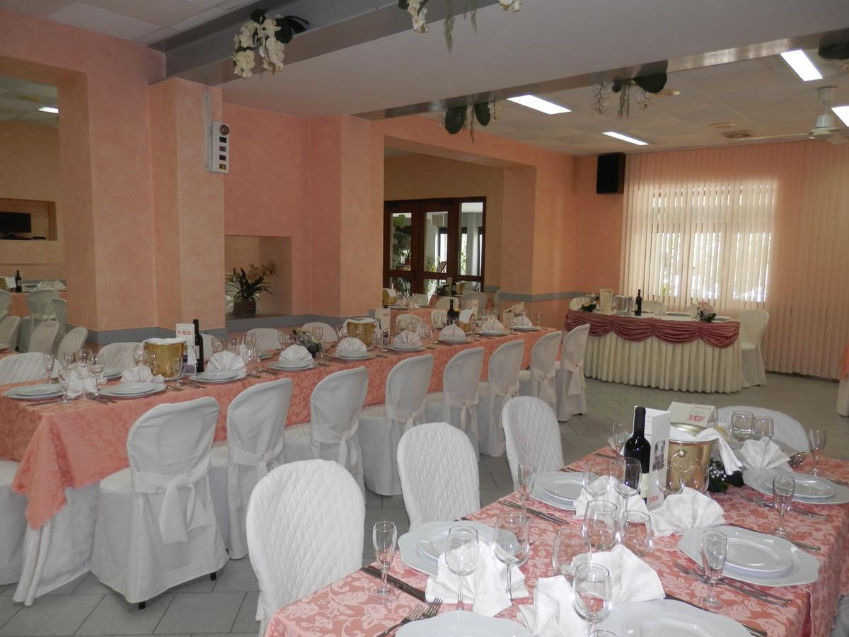 Ristorante Albergo Gerardo Di Masi 카포셀레 외부 사진